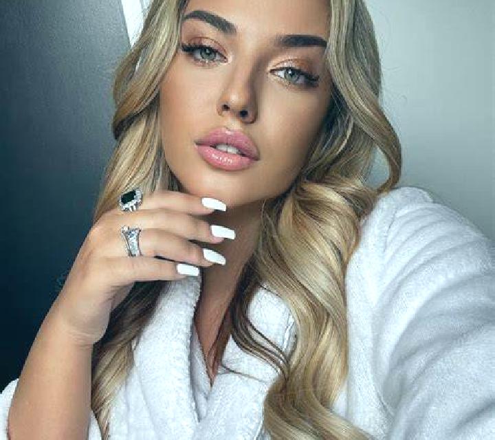 Nadia Cellorigo escort