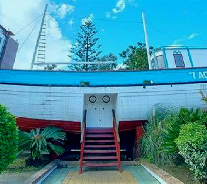 Nadia El Barco de Avila escort