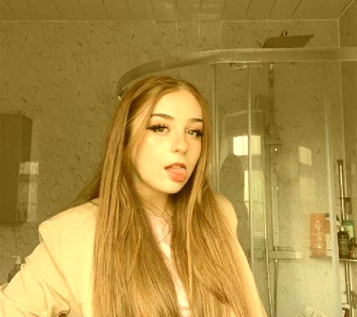 Noa Cerezo de Arriba escort