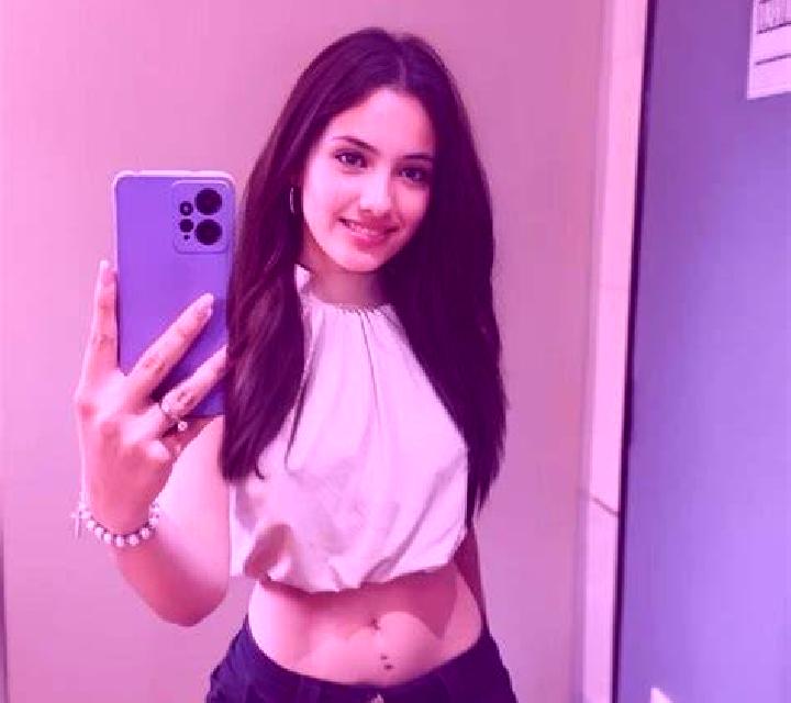 Noa Sacanet escort
