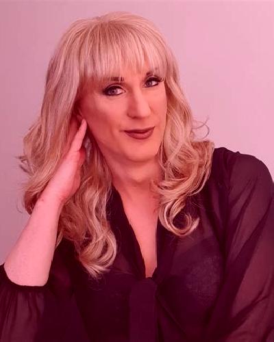 Noa Velefique escort