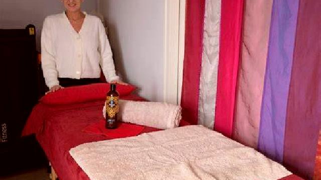 Noelia 3 Ujue escort