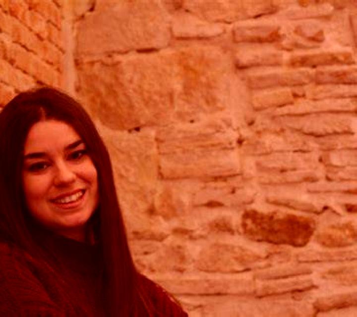 Nora Aldehuela de Liestos escort