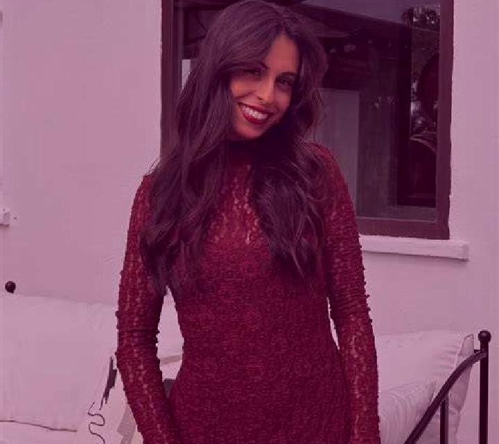 Olivia 3 Universidad escort
