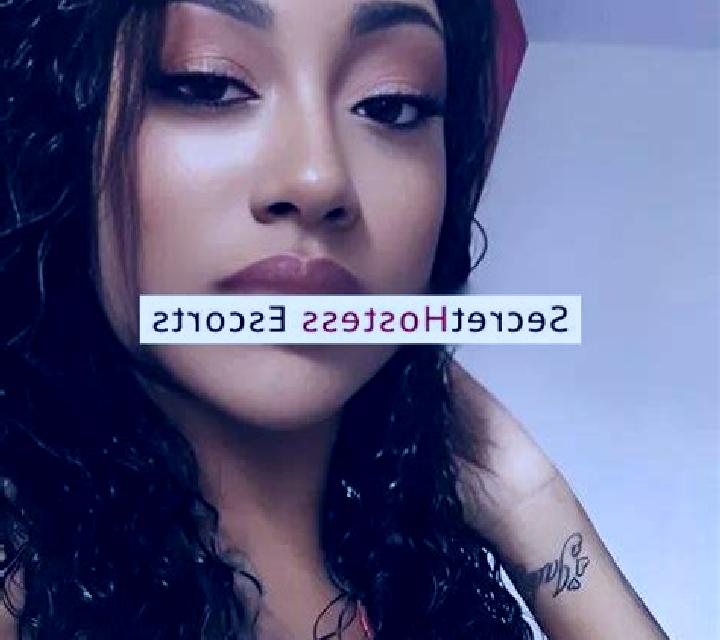 Paloma 2 Santa Comba escort
