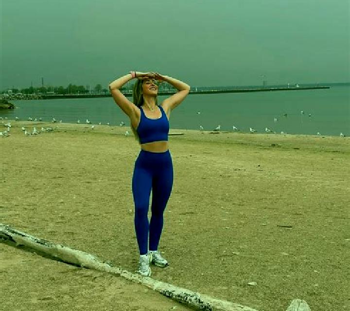 Paloma Peque escort