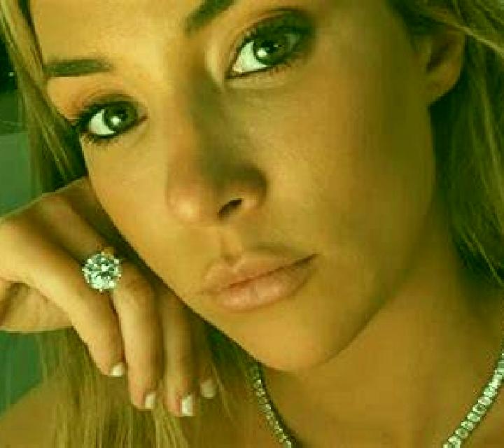 Paloma Villatobas escort