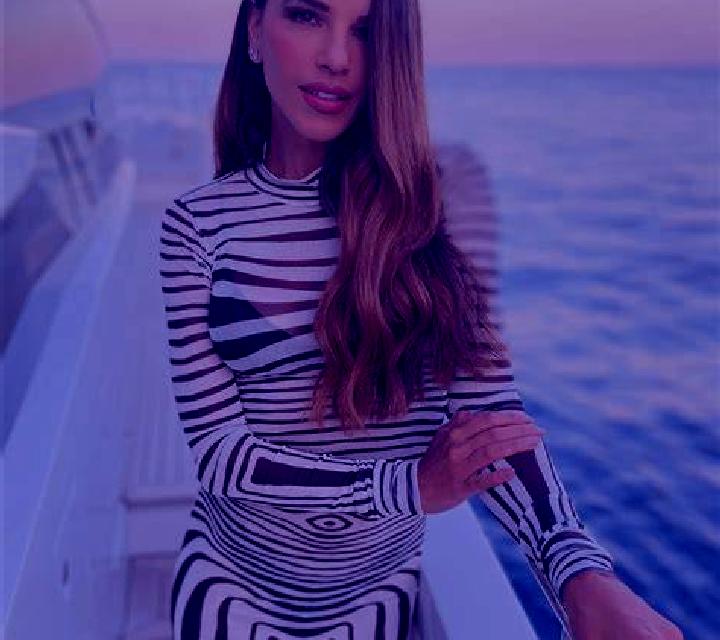 Paula 2 Media Legua escort
