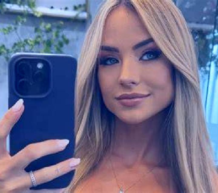 Paula Villaturde escort