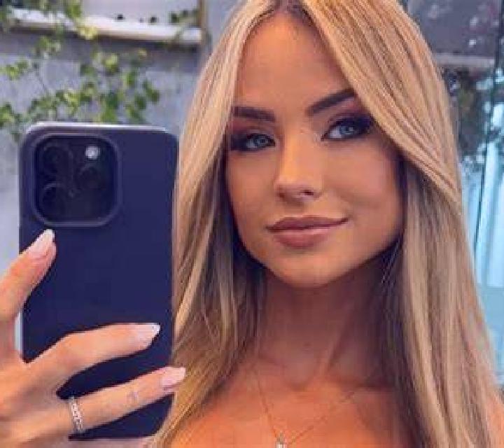 Regina Mochales escort