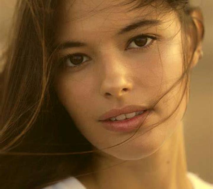 Renata 2 Loscos escort