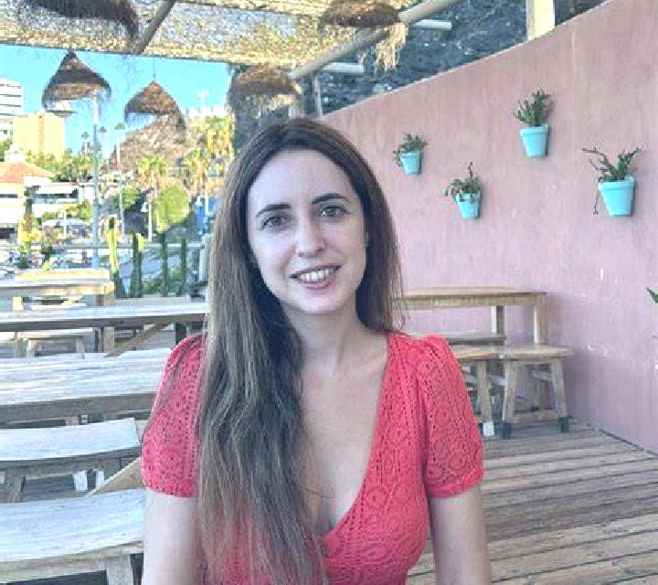 Renata Berrocalejo escort