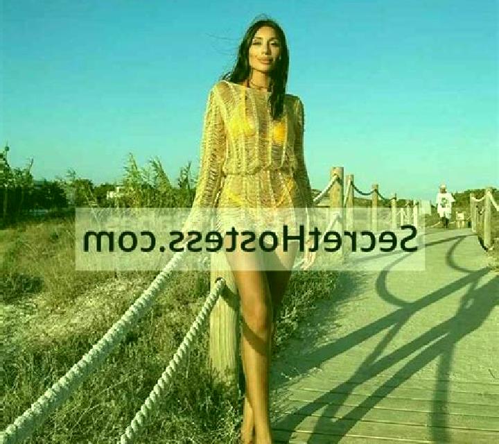 Rosa Colmenar escort
