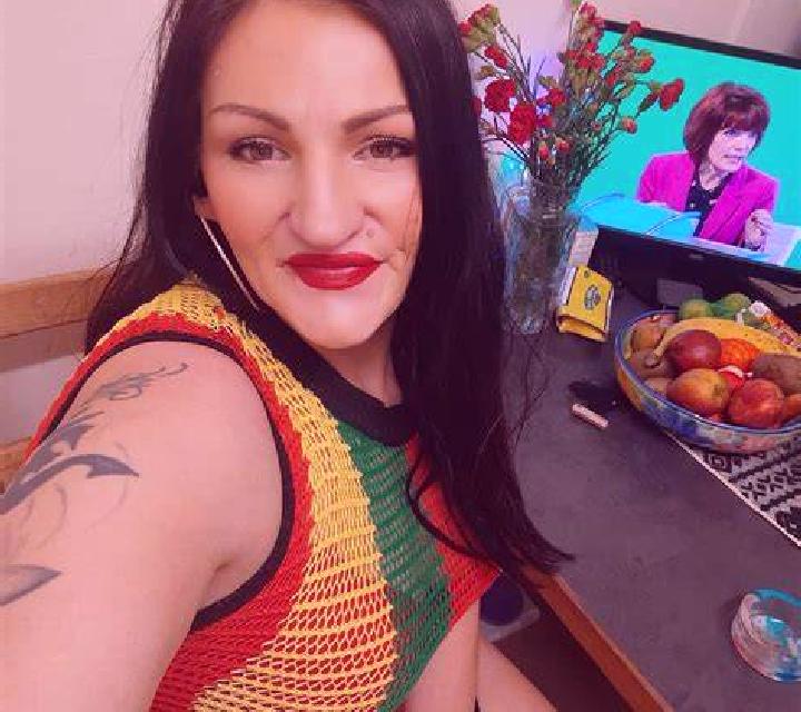 Sara 3 Valdezarza escort