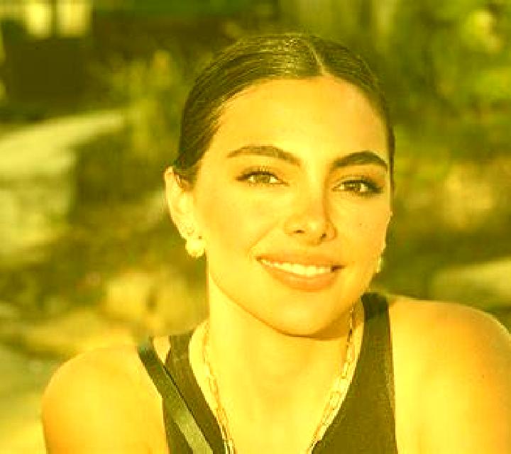 Sara Donvidas escort
