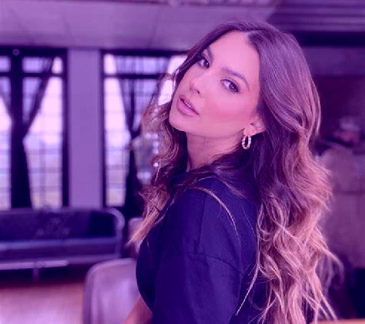 Selene Mejorada escort