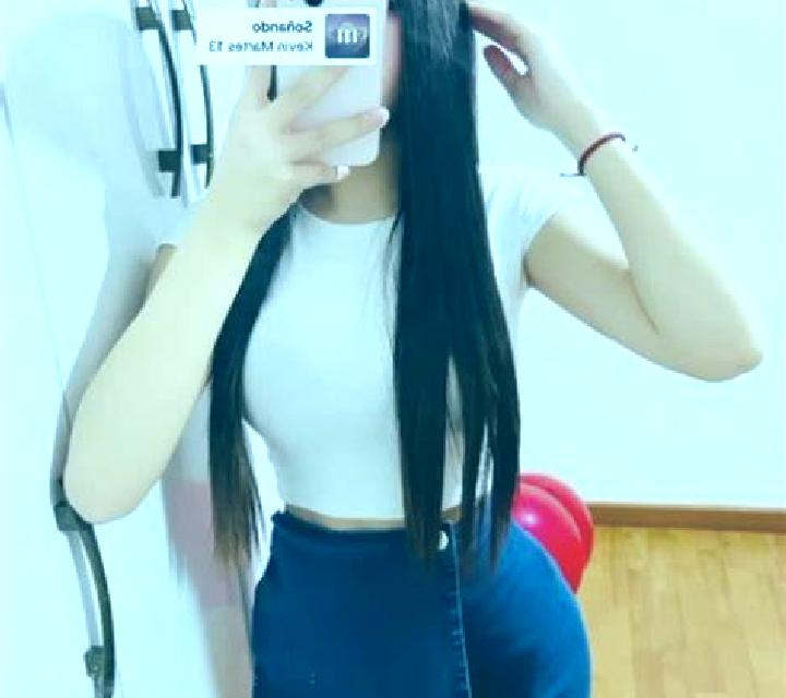 Selene Moyuela escort