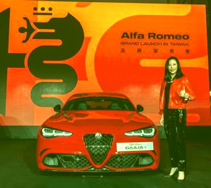Sofía Ciruena escort