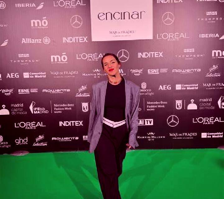 Sofía Manises escort