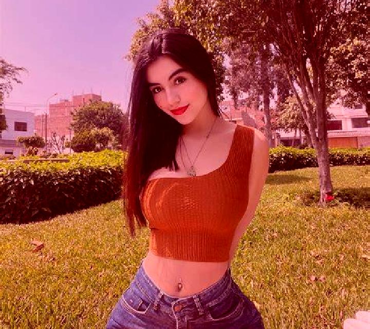 Valentina 3 Allueva escort