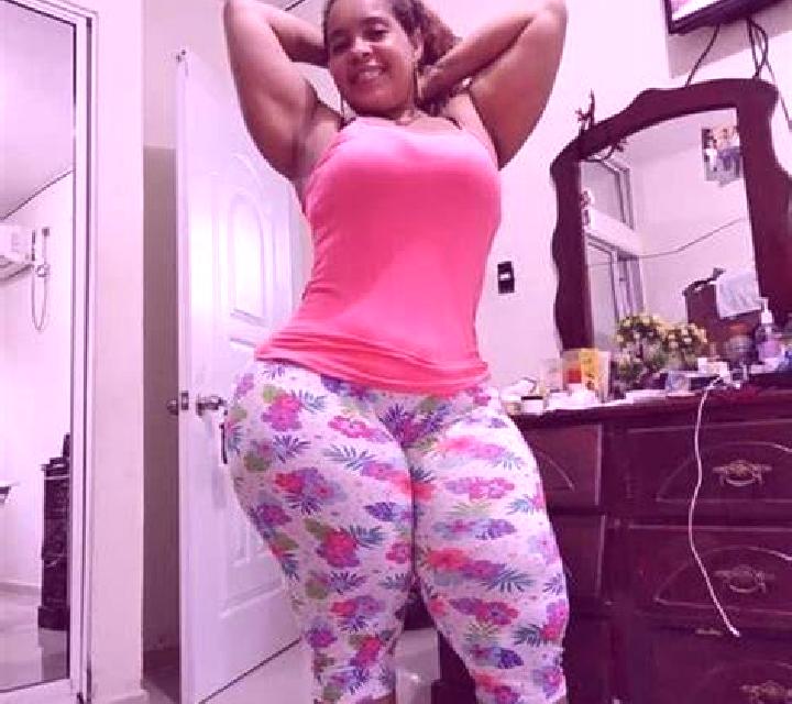 Yasmin Naron escort