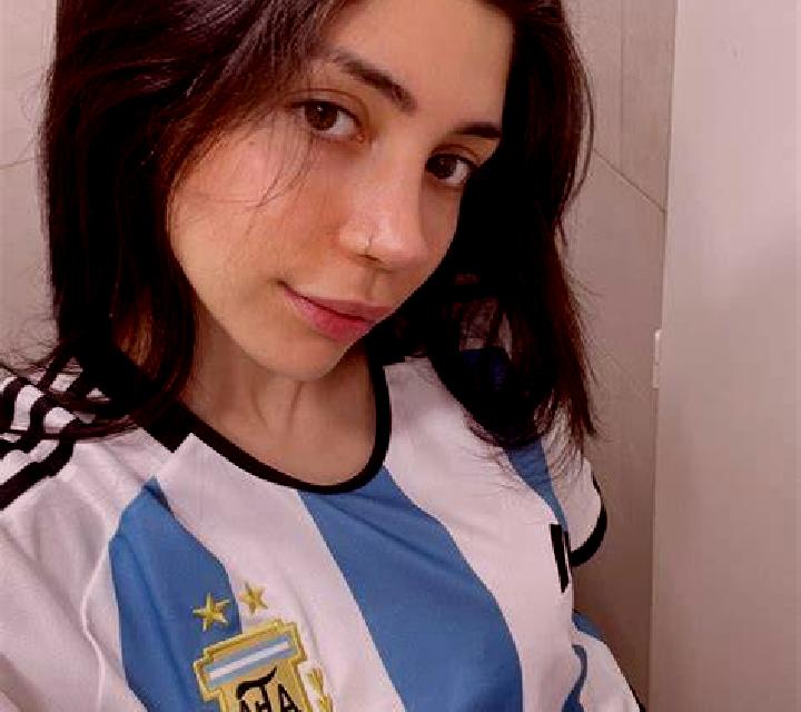 Yasmin Santas Martas escort