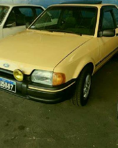 Zara 3 Artes escort